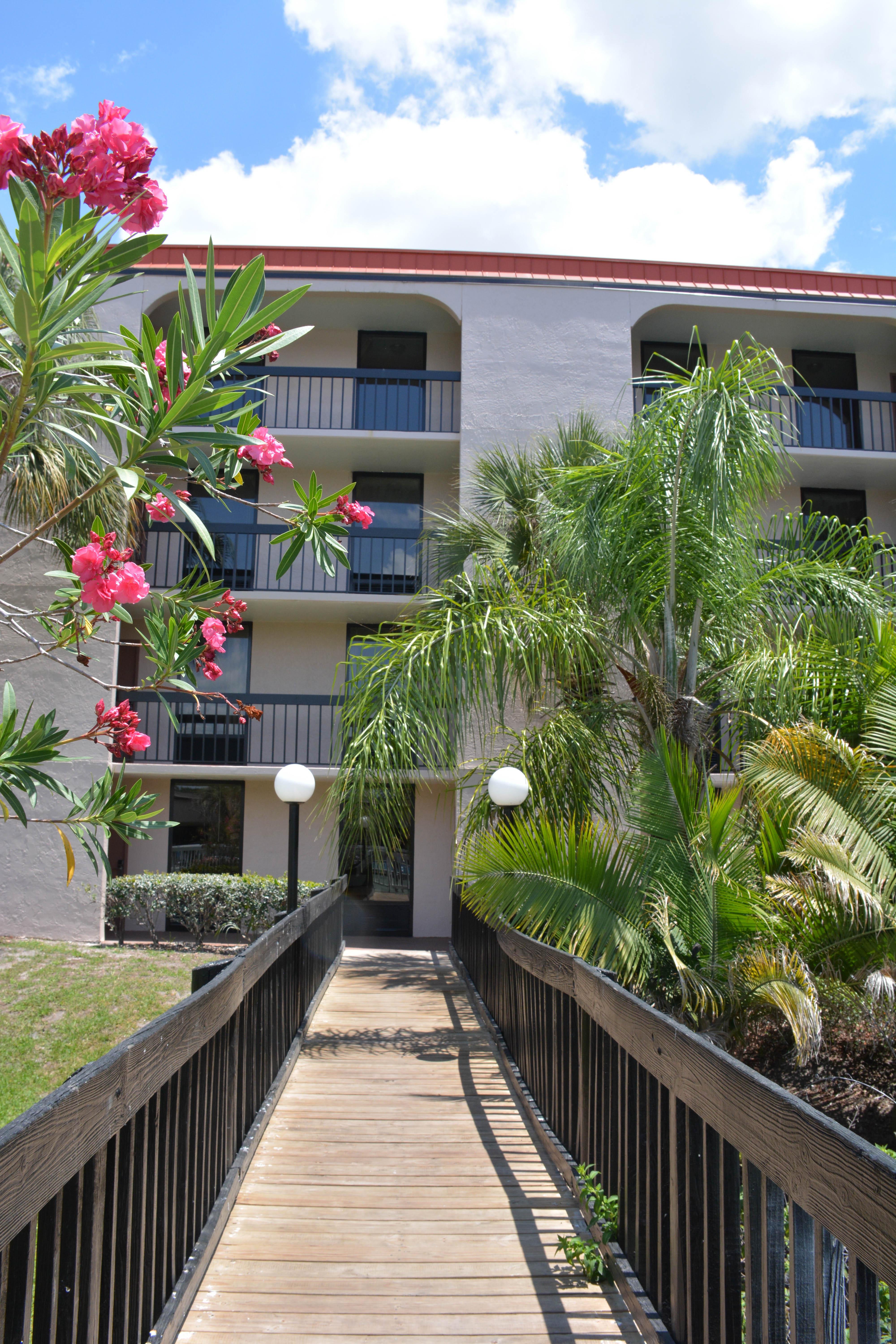Grand Hotel Orlando At Universal Blvd - Shuttle To Theme Parks מראה חיצוני תמונה