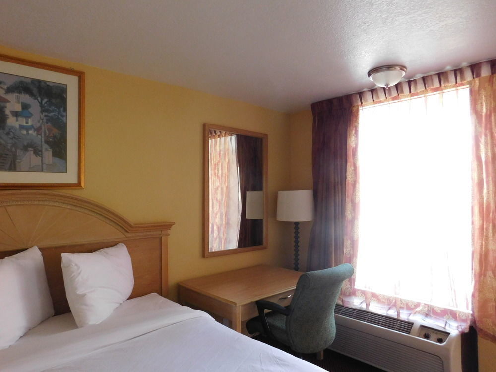 Grand Hotel Orlando At Universal Blvd - Shuttle To Theme Parks מראה חיצוני תמונה