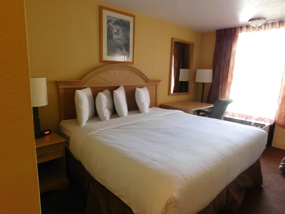 Grand Hotel Orlando At Universal Blvd - Shuttle To Theme Parks מראה חיצוני תמונה