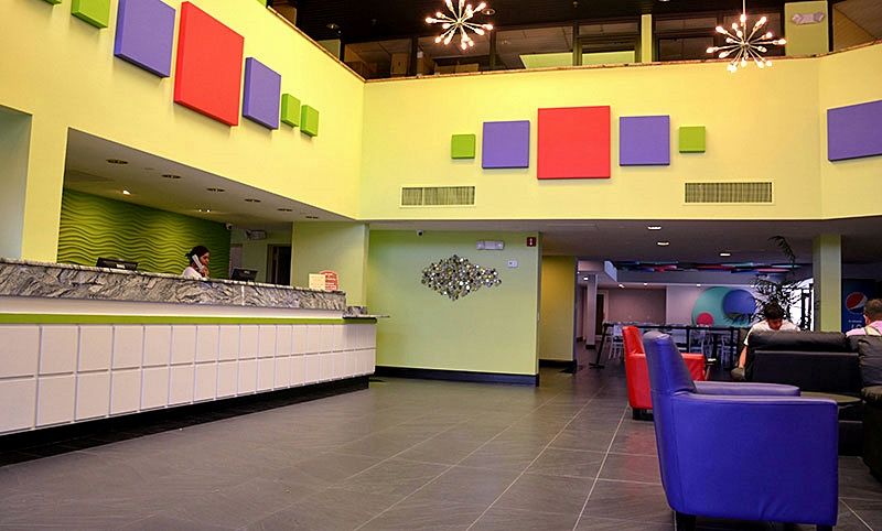 Grand Hotel Orlando At Universal Blvd - Shuttle To Theme Parks מראה חיצוני תמונה